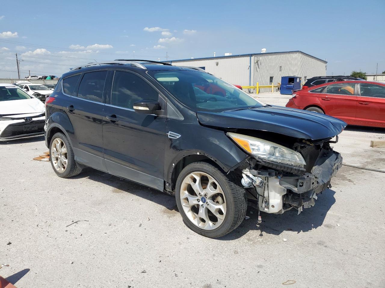 Ford Escape Titanium Image 7