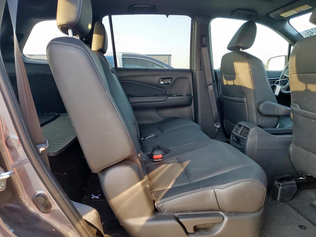 Honda Passport Touring Image 12