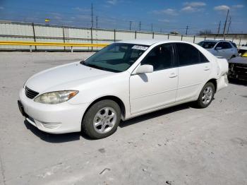  Salvage Toyota Camry