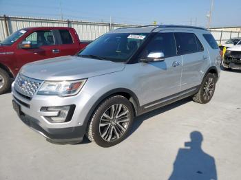  Salvage Ford Explorer