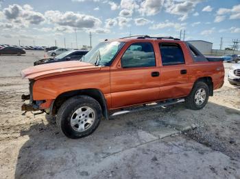  Salvage Chevrolet Avalanche