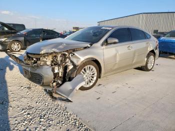  Salvage Toyota Avalon