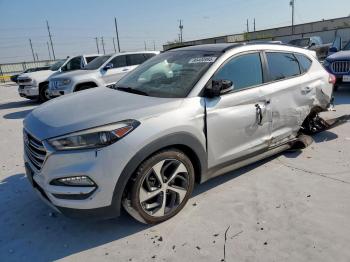  Salvage Hyundai TUCSON