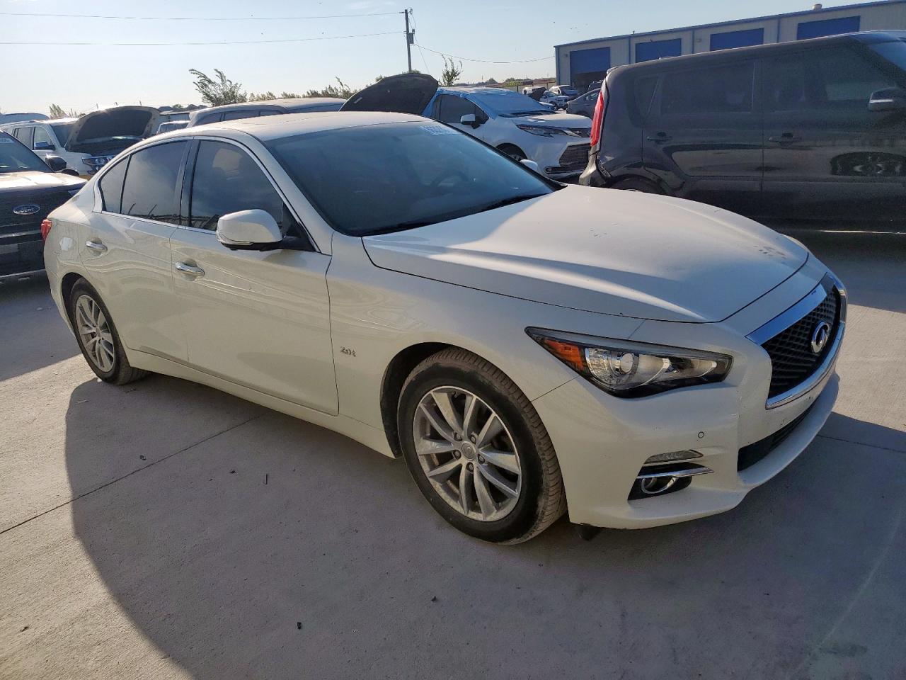 INFINITI Q50 Base Image 10
