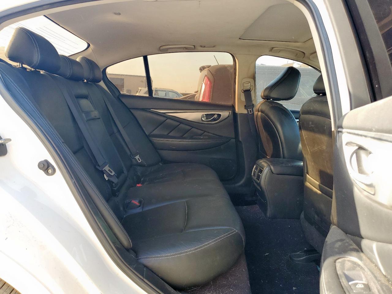 INFINITI Q50 Base Image 4