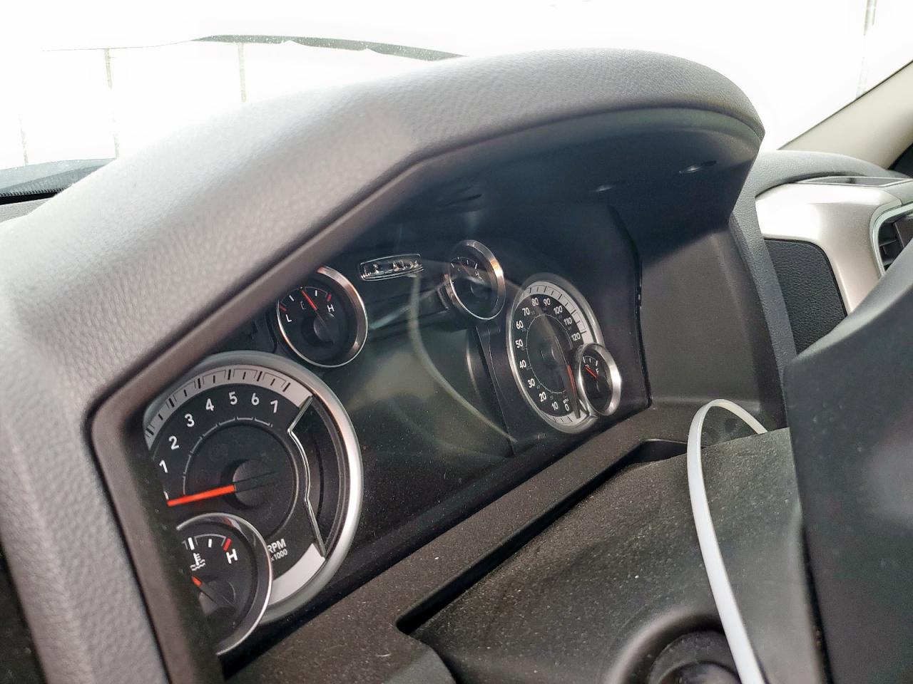 Ram 1500 Slt Image 4