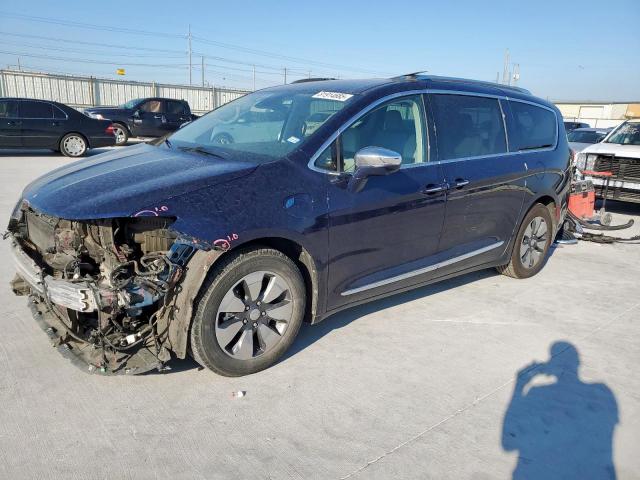  Salvage Chrysler Pacifica