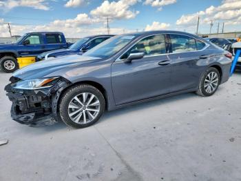  Salvage Lexus Es