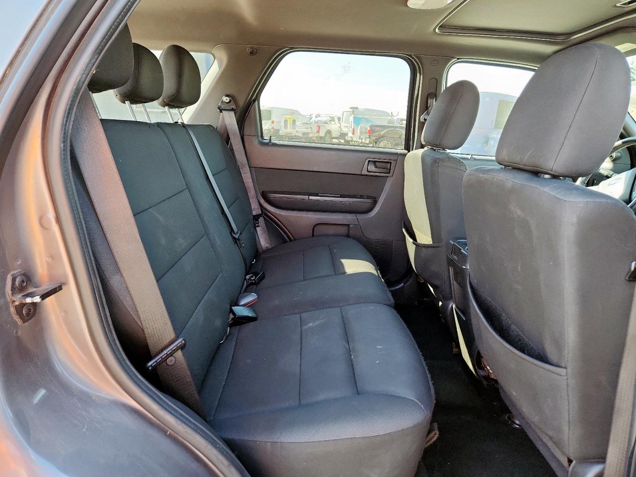 Ford Escape Xlt Image 8