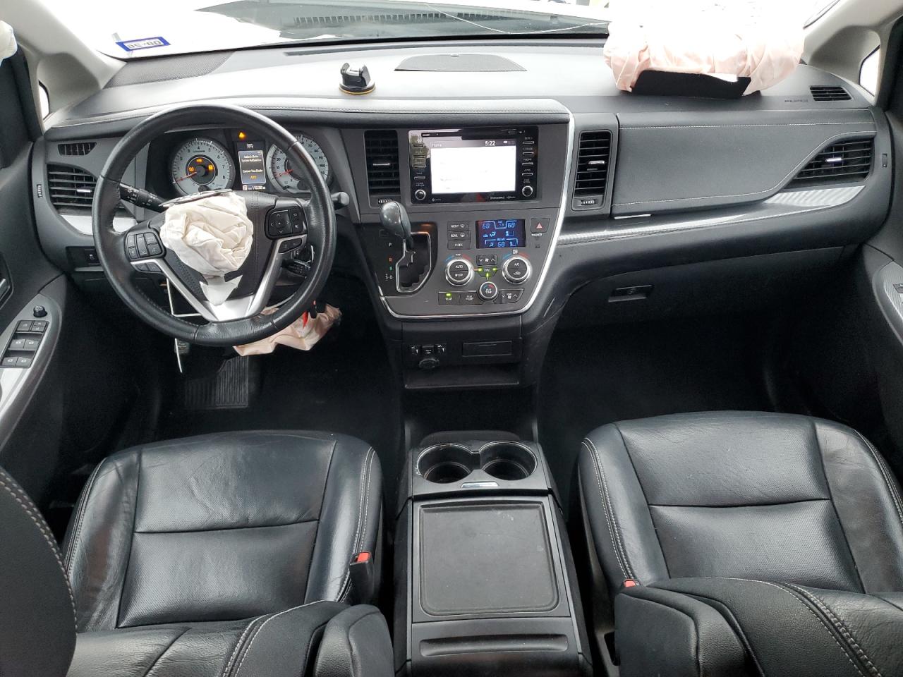 Toyota Sienna Se Image 13