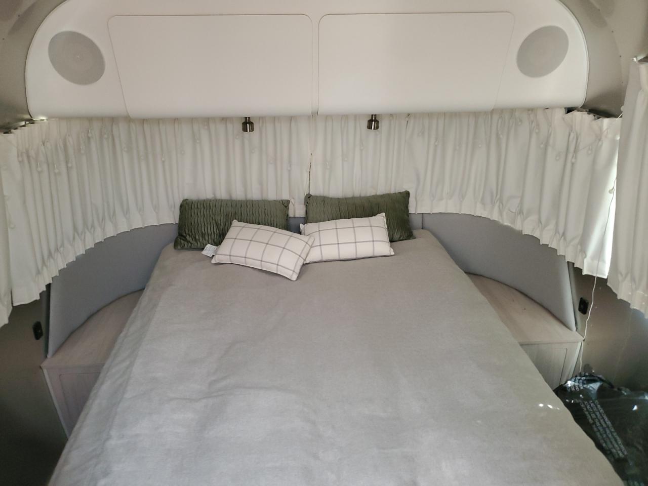 Airstream Globetrott Image 9