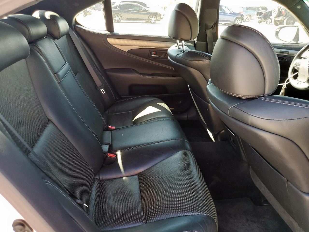 Lexus LS 460 Image 11