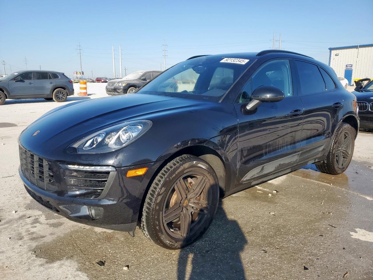 Porsche Macan Image 1