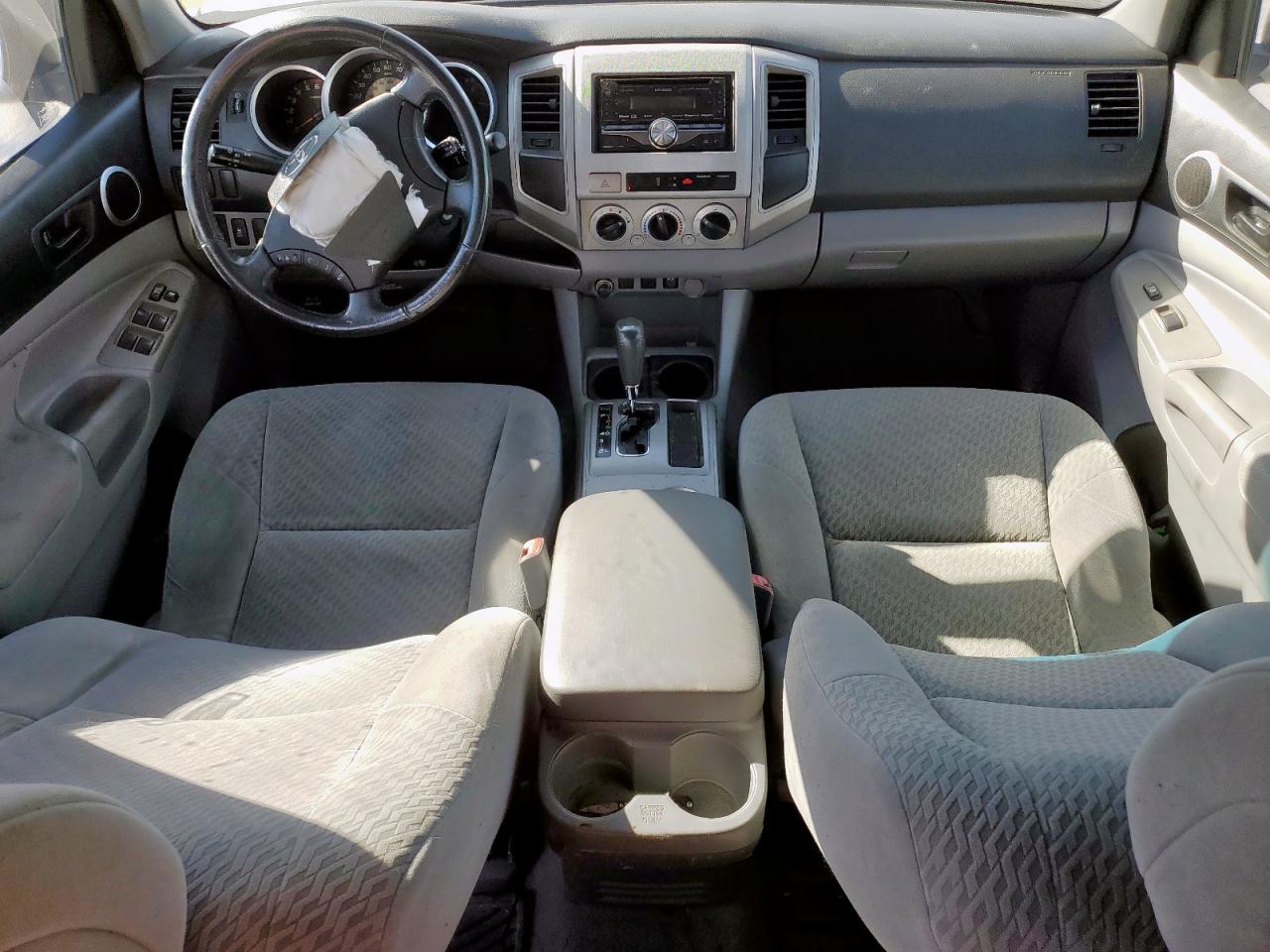 Toyota Tacoma Double Cab Prerunner Image 8