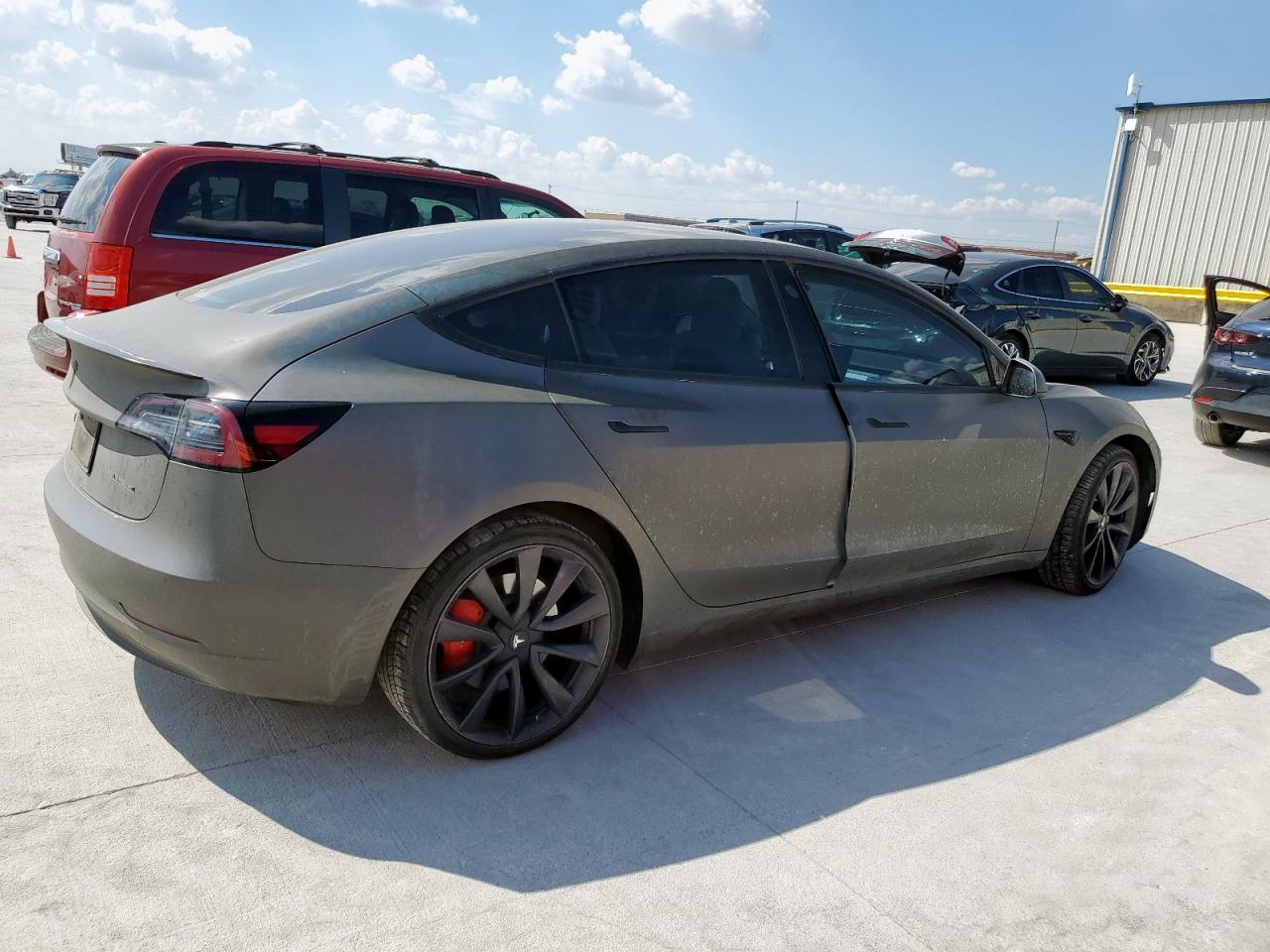 Tesla Model 3 Image 12
