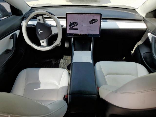 Tesla Model 3 Image 7