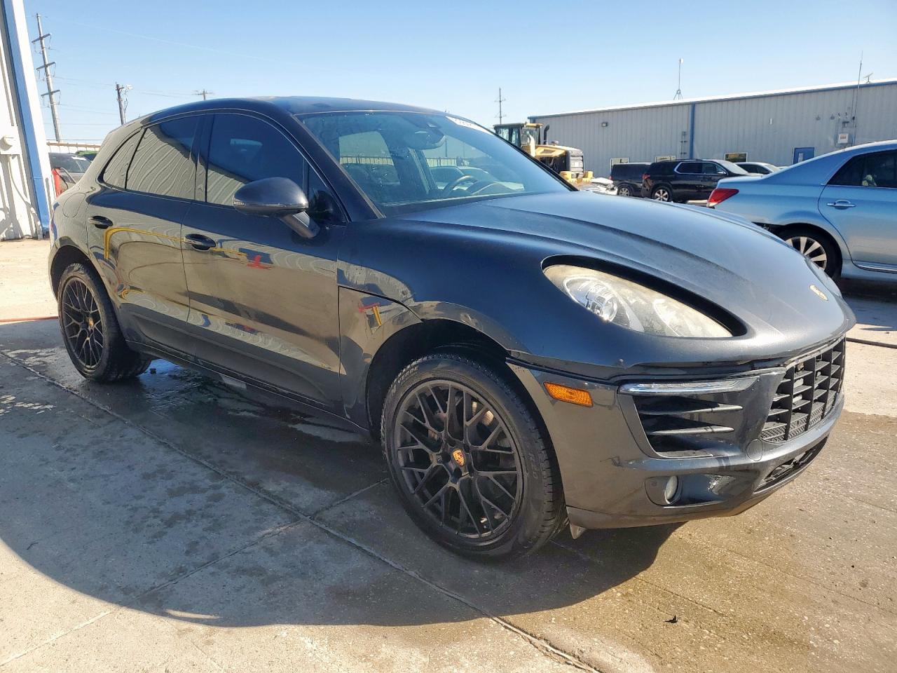 Porsche Macan S Image 11