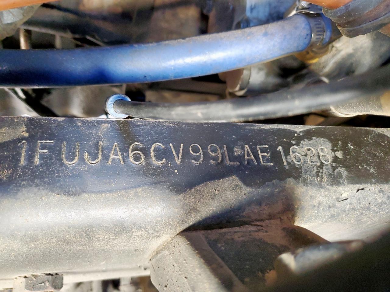 Freightliner Columbia Columbia Image 7