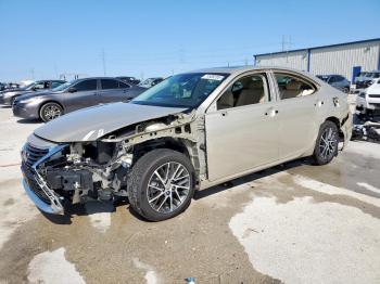  Salvage Lexus Es