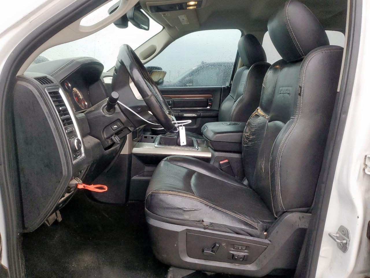 Ram 1500 Laramie Image 9