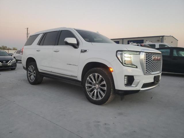 GMC Yukon Denali Image 5