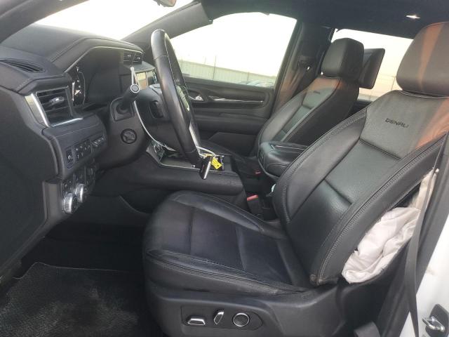 GMC Yukon Denali Image 4