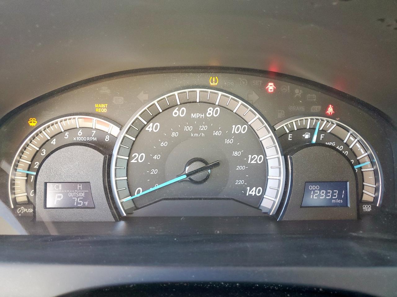 Toyota Camry Base Image 7