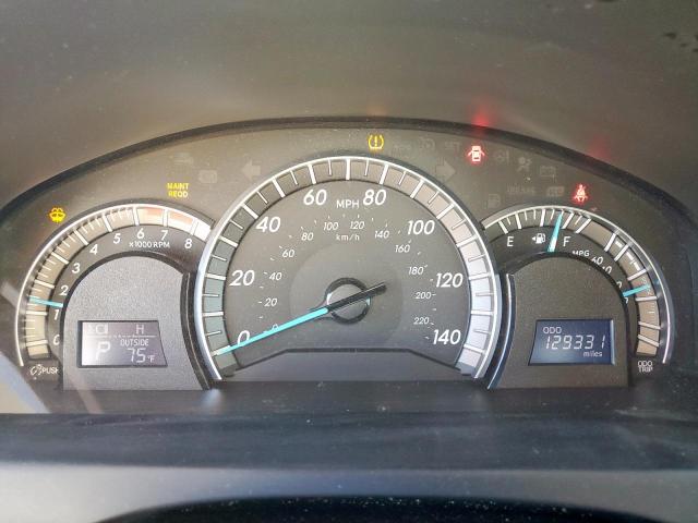 Toyota Camry Base Image 7