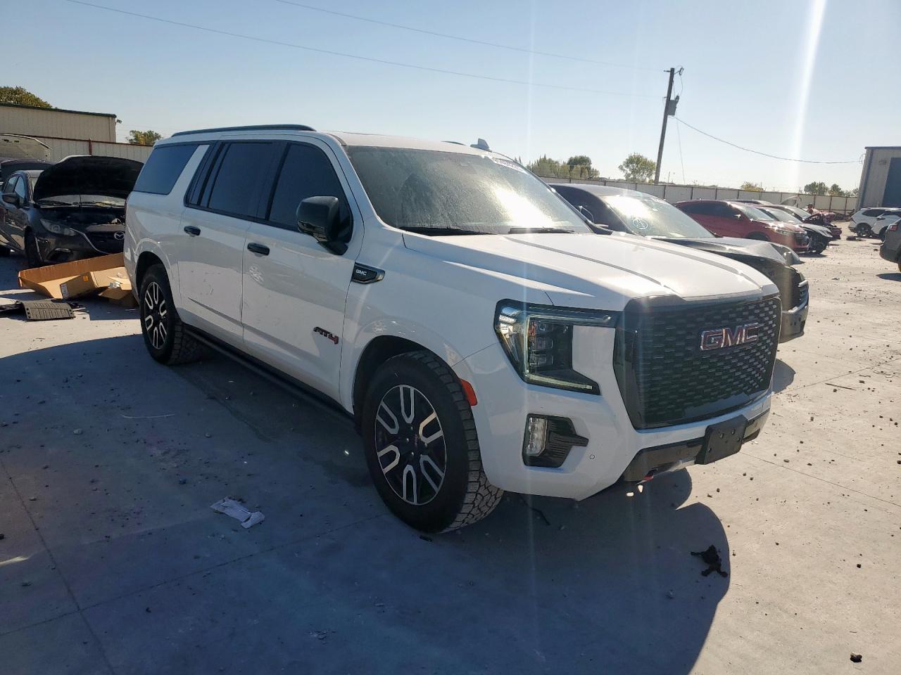 GMC Yukon K1500 At4 Image 6