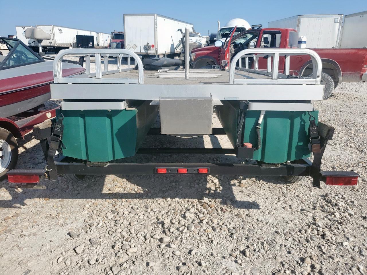 Other Pontoon Image 6