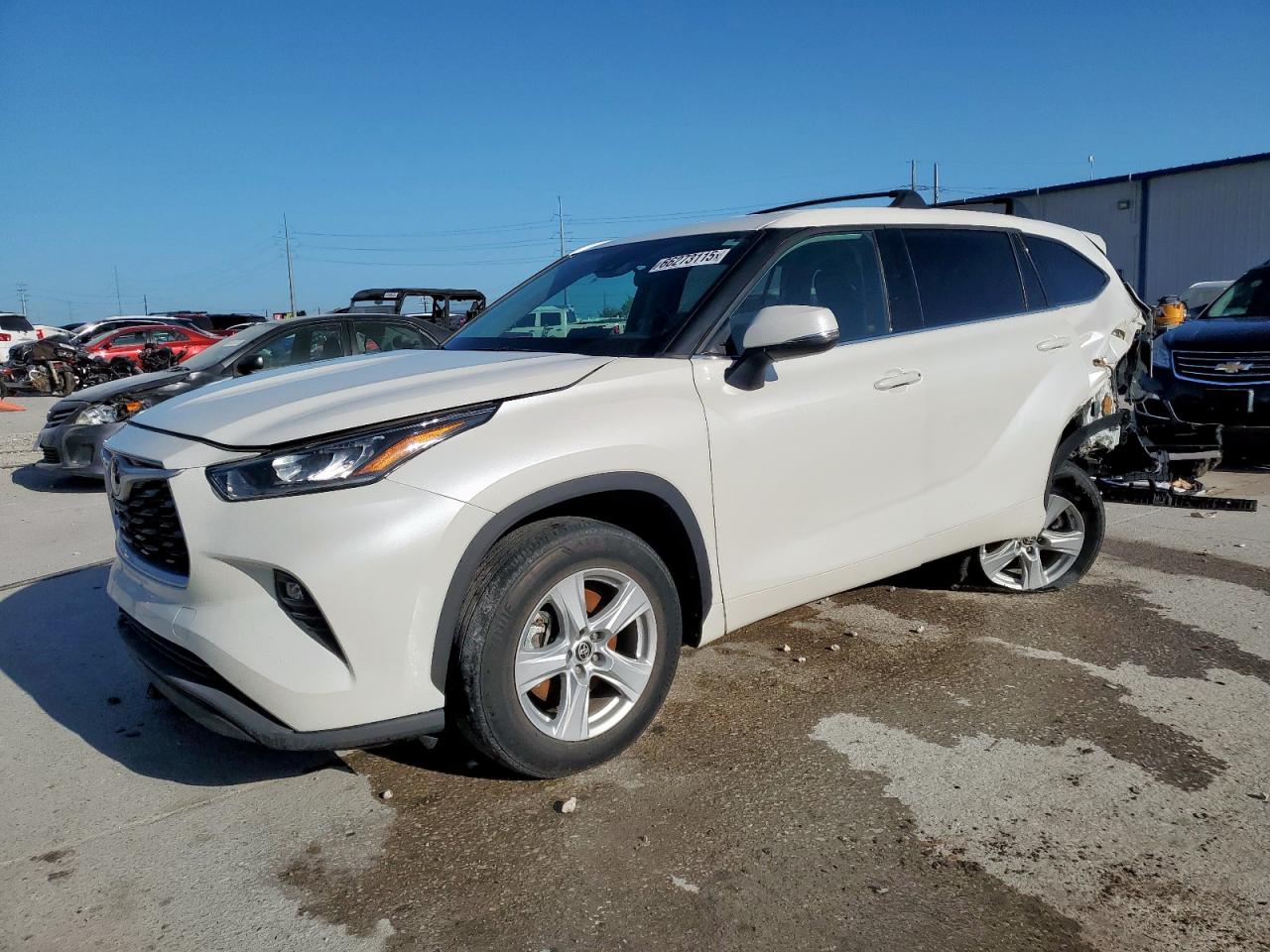 Toyota Highlander L Image 1