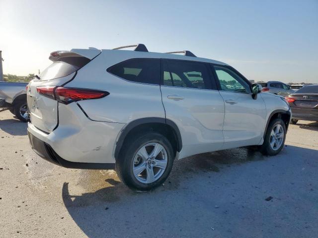 Toyota Highlander L Image 3