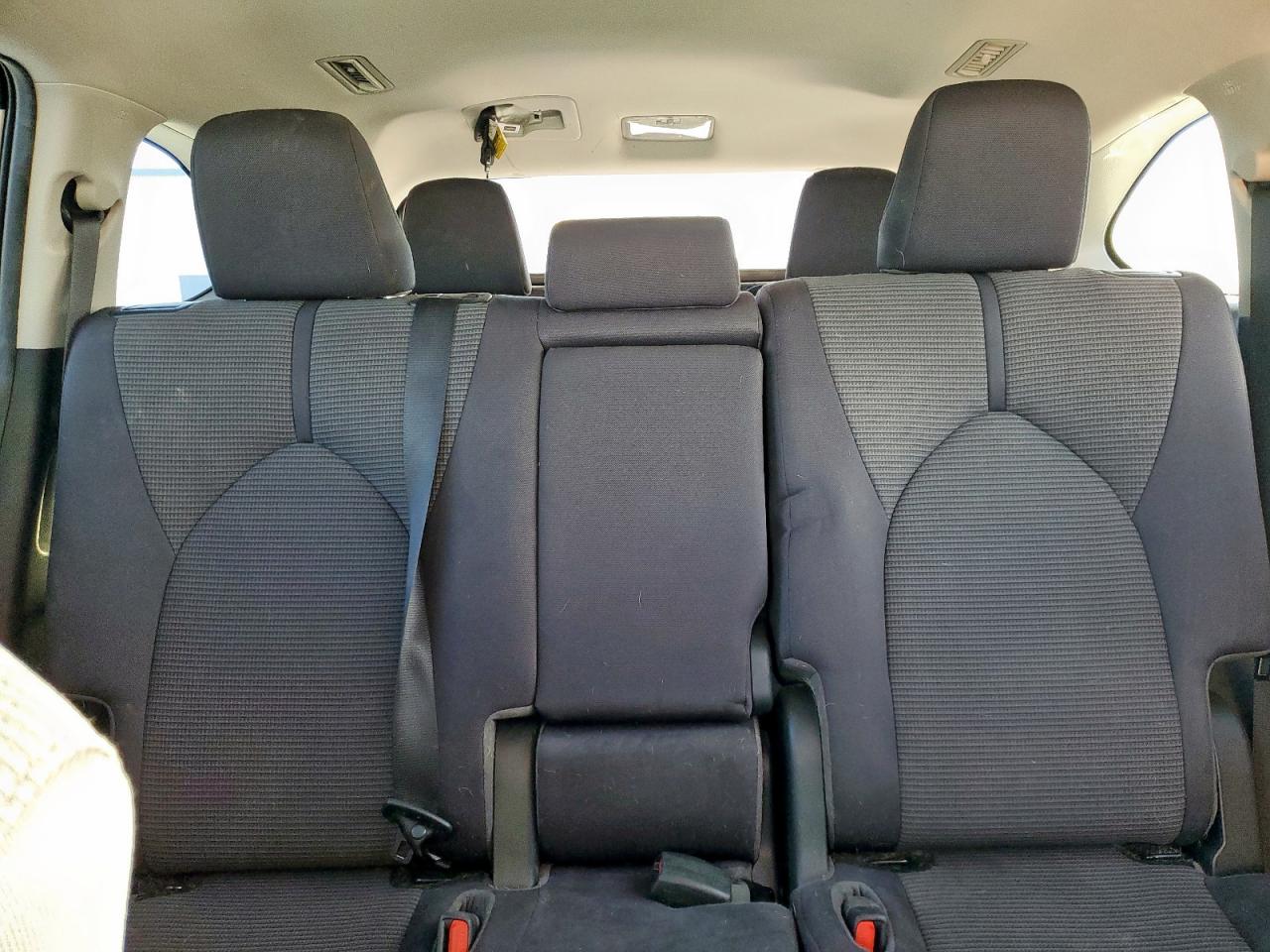 Toyota Highlander L Image 9