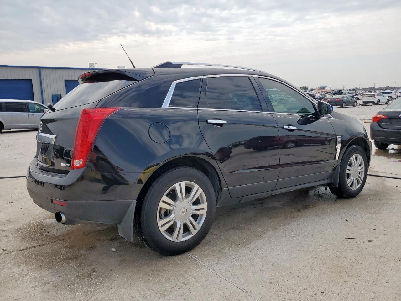 Cadillac SRX Luxury Collection Image 2