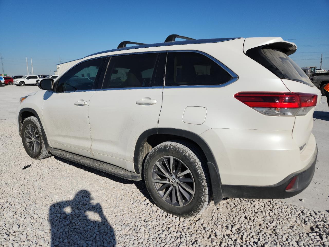 Toyota Highlander Se Image 12