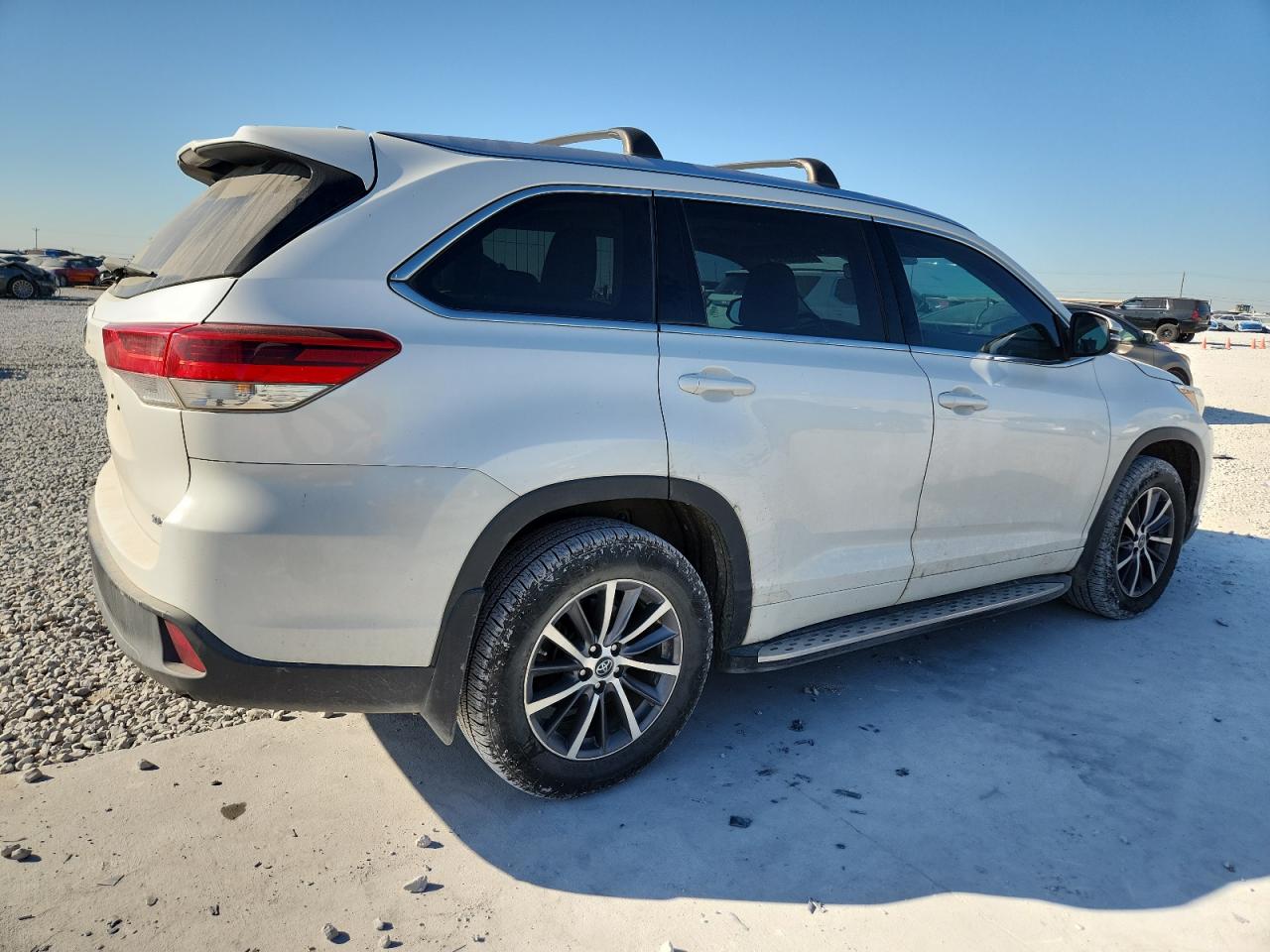 Toyota Highlander Se Image 3