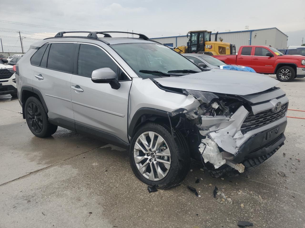 Toyota RAV4 Limited Image 10