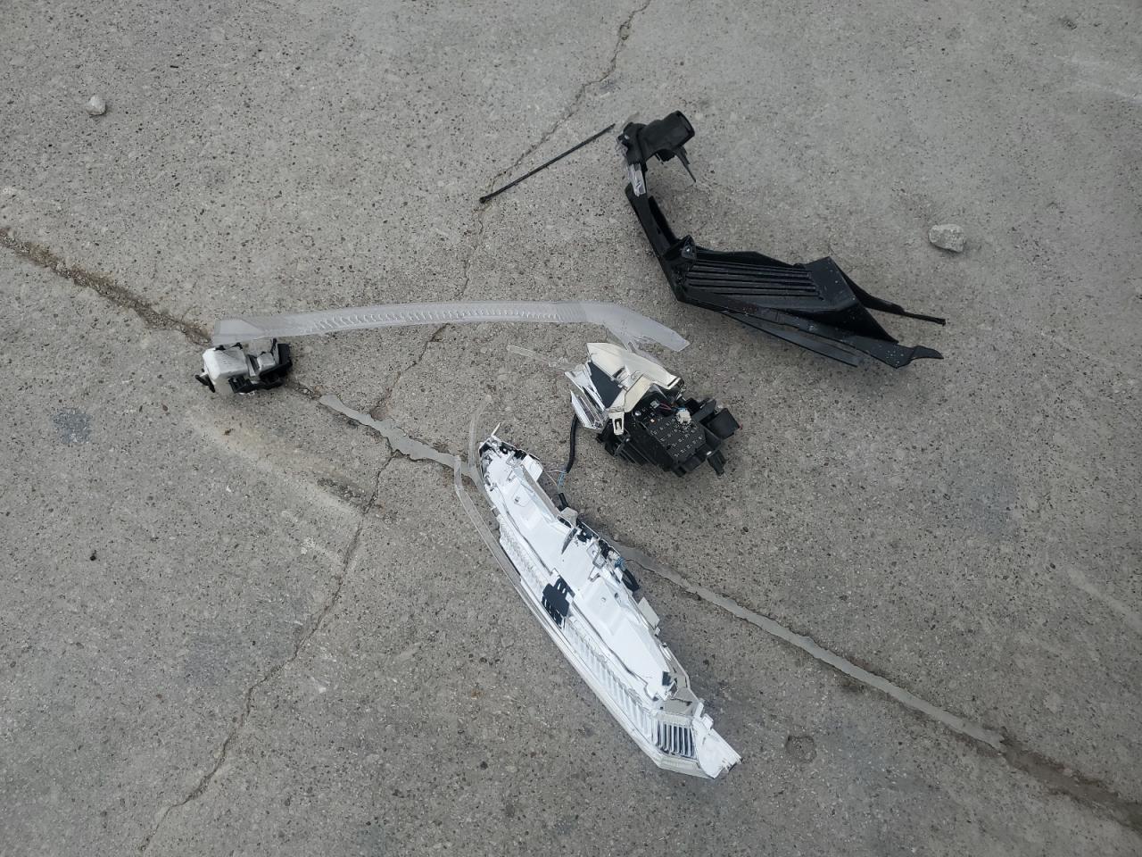 Toyota RAV4 Limited Image 8