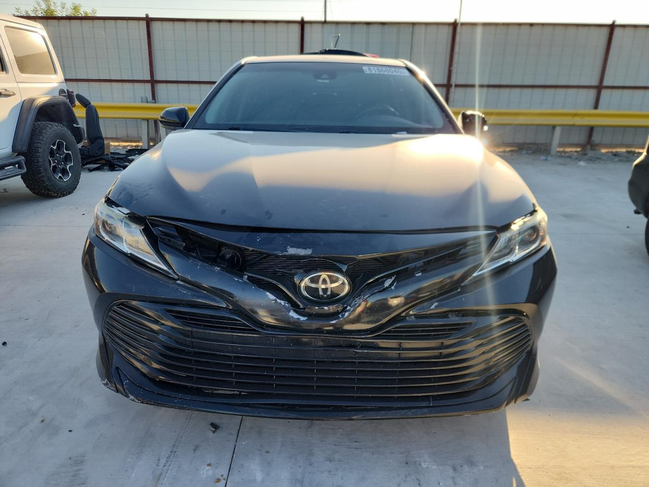 Toyota Camry Le Image 5