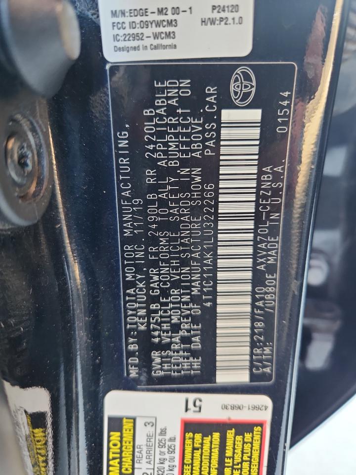 Toyota Camry Le Image 6