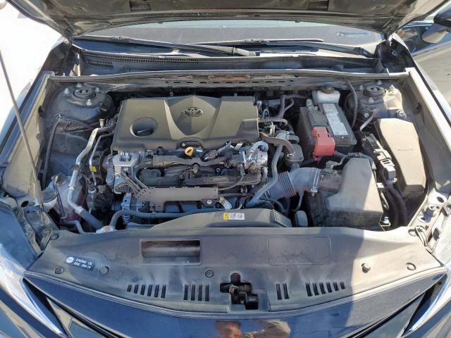 Toyota Camry Le Image 12