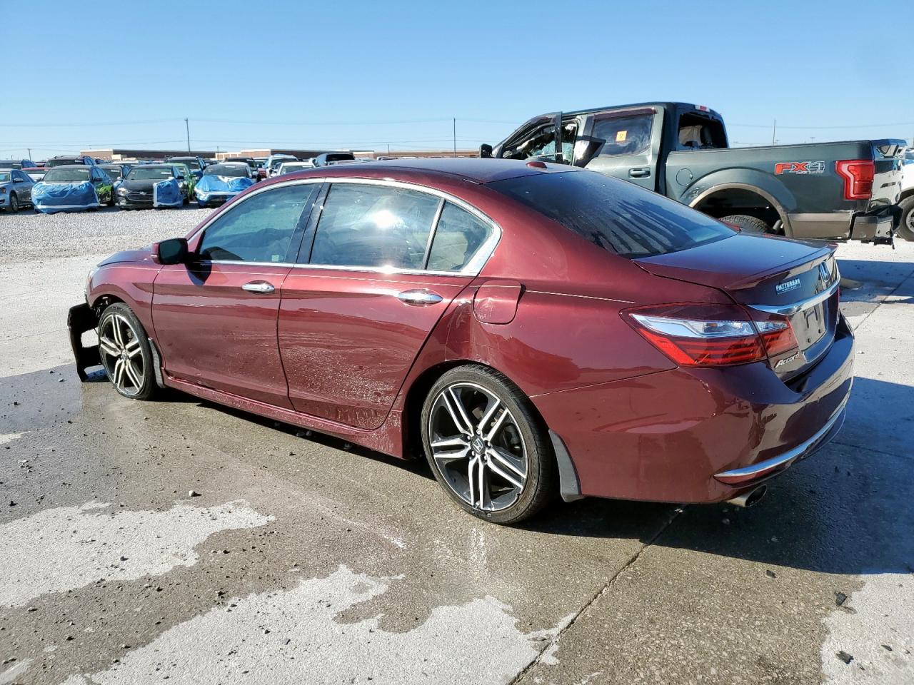 Honda Accord Touring Image 2