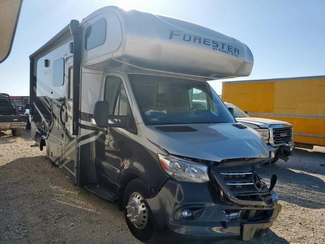  Salvage Forest River Motor Home