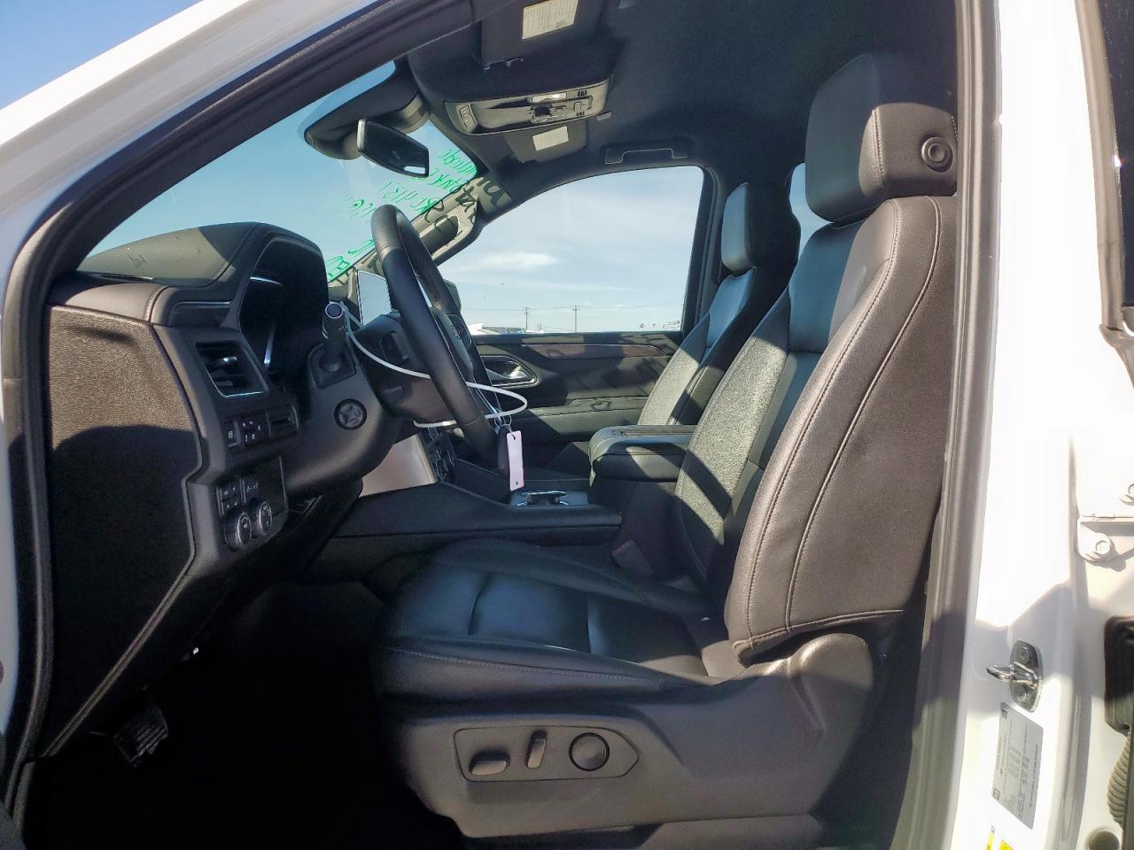 Chevrolet Tahoe K1500 Lt Image 8