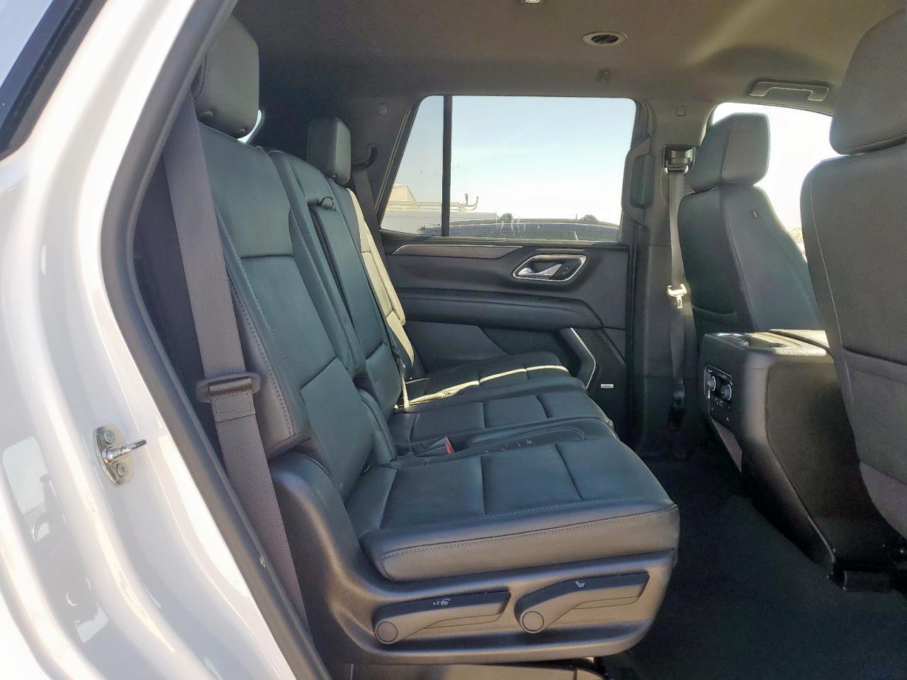 Chevrolet Tahoe K1500 Lt Image 7