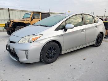  Salvage Toyota Prius