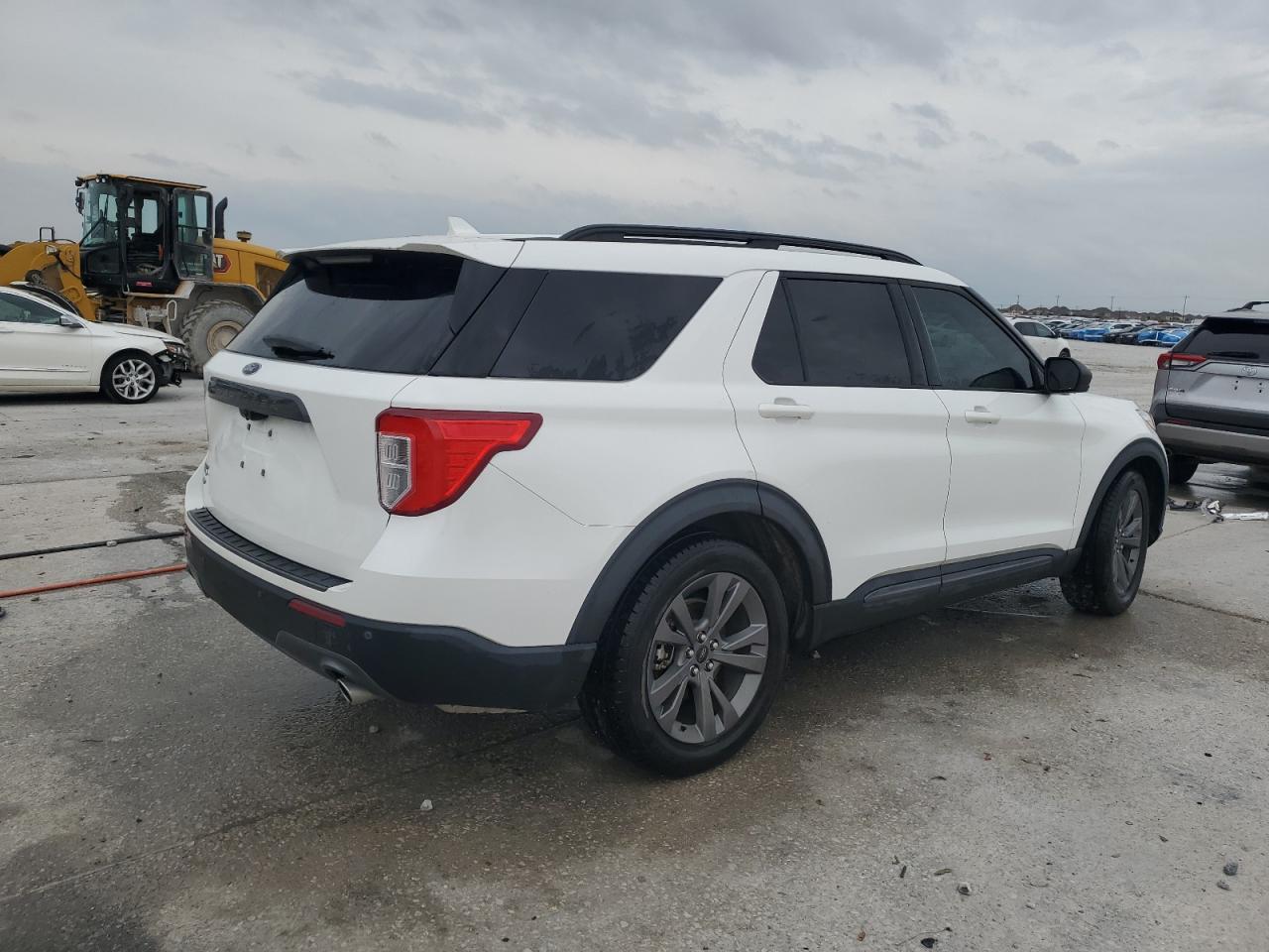 Ford Explorer Xlt Image 13