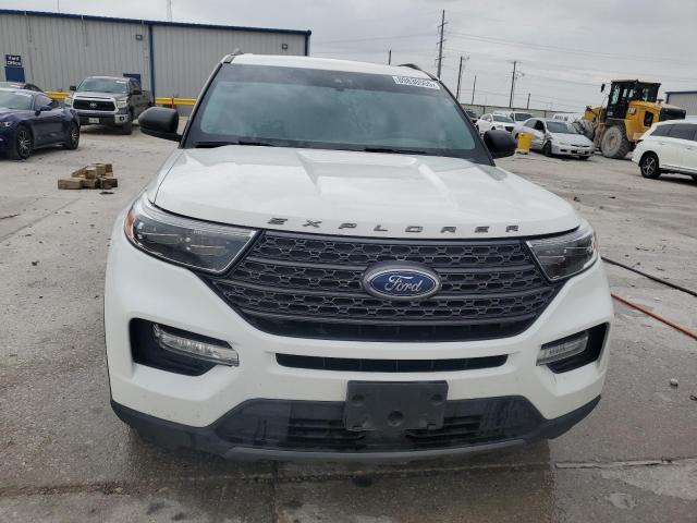 Ford Explorer Xlt Image 3