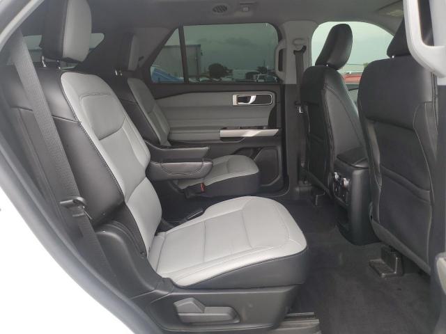 Ford Explorer Xlt Image 9