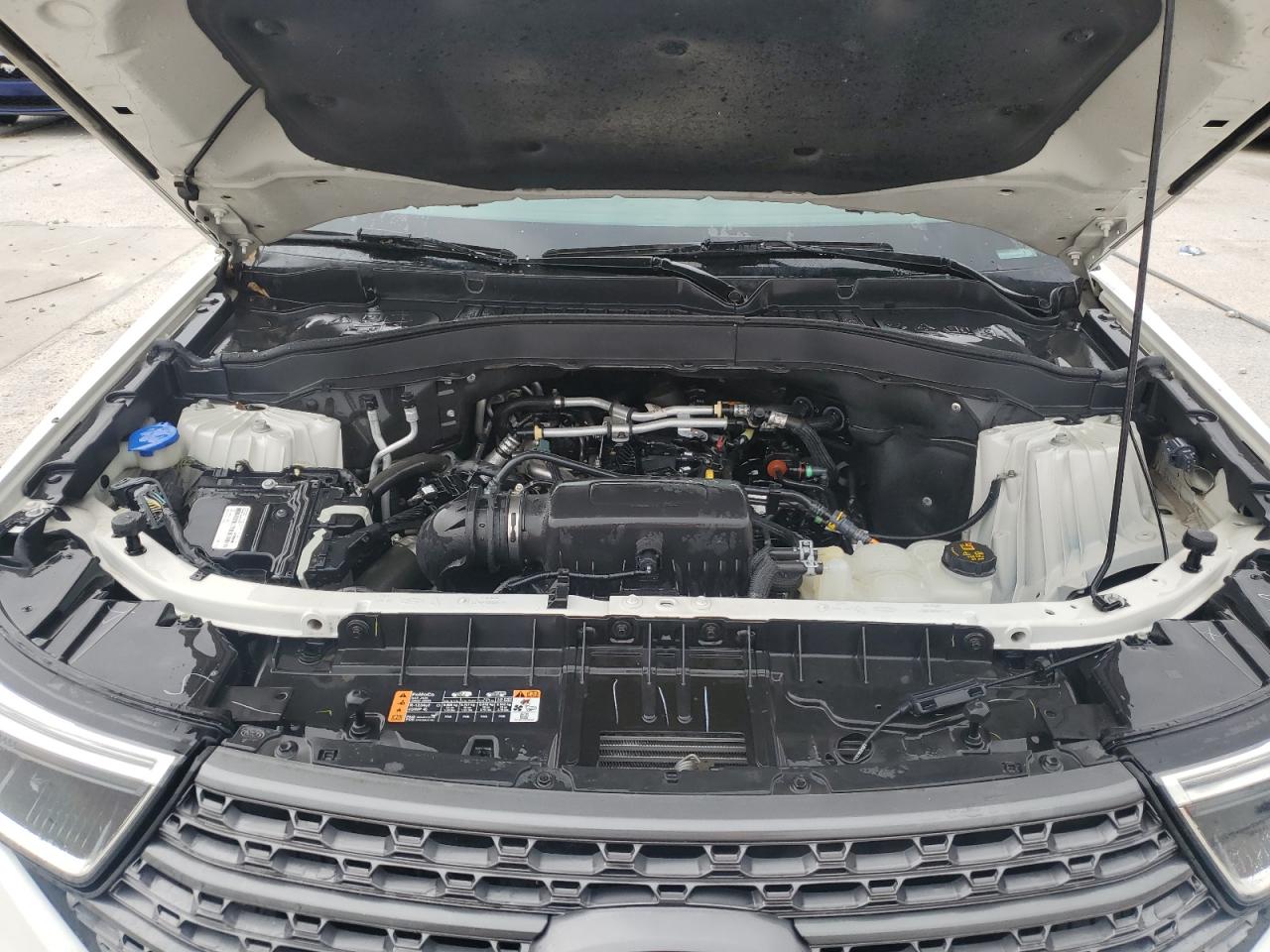 Ford Explorer Xlt Image 10